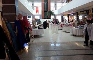 Kursiyerlerden Öğretmenler Günü’ne özel sergi