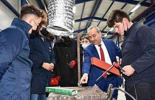 Kurulan atölyelerle öğrencilerin, iş gücü piyasasına...
