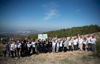 Kuşadası’nda "Çağdaş Yaşam" ormanı...