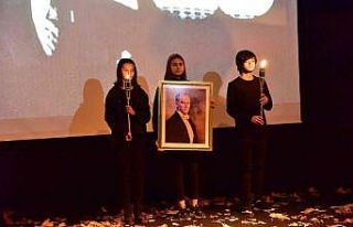 Lise öğrencilerin ’Karanlıktan Aydınlığa’...