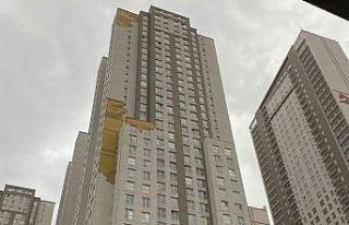 Lodos’ta binalar kağıt gibi soyuldu