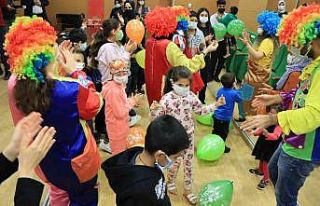 Lösemi haftasında çocukların yüzü güldü