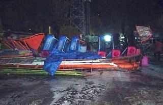 Lunaparktaki gondol yandı