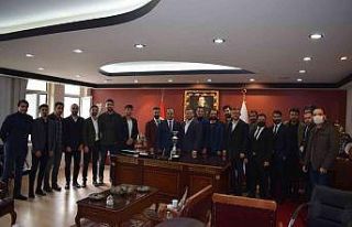 Malatya Barosu futbol takımına fair-play ödülü