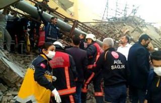 Malatya’da bina çöktü, enkaz altında kalanlar...