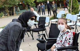 Mardin’de engelli vatandaşlara 28 adet akülü...