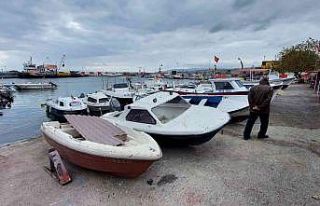 Marmara Denizi ulaşımına poyraz engeli: Çok sayıda...