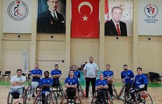 Mavi beyazlılar lige galibiyetle başladı