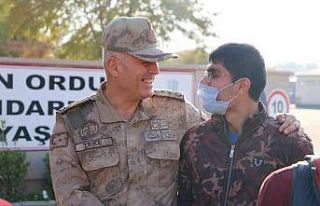 Mehmetçik, özel sporcularla bir araya geldi