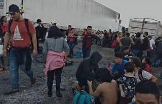 Meksika’da yaklaşık 150 göçmen tırın kasasında...