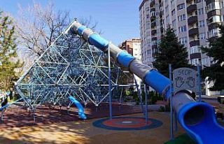 Melikgazi’nin parkları çocukları bekliyor