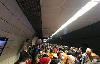 Metrolarda derbi yoğunluğu dikkat çekti