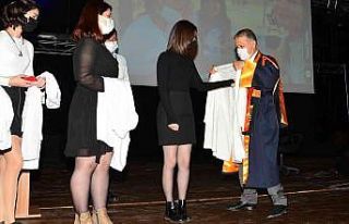 MEÜ diş hekimi adayları beyaz önlük giydi