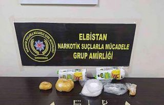 Meyve suyu kutusuna gizlenen uyuşturucuya 3 tutuklama
