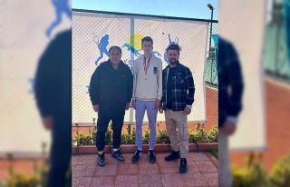 Milli Raketten Altın Madalya