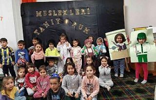 Minikler hayalini kurduğu meslekleri yakından tanıdı