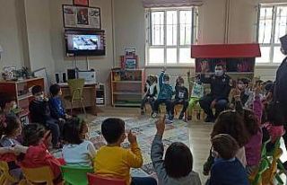 Miniklere trafik eğitim semineri