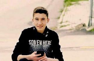 Motosiklet sürücüsü liseliye gözü yaşlı veda