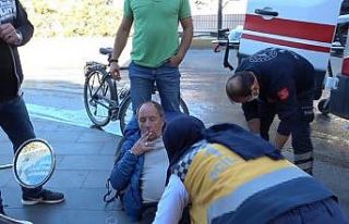 Motosikletten düşerek yaralanan Alman turist yattığı...