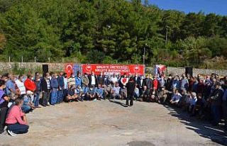 Muğla’da yangınlarda zarar gören arıcılara...