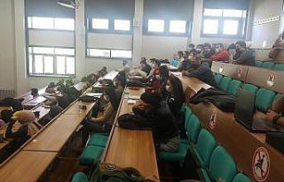 Mühendislik Fakültesi öğrencilerine girişimcilik...