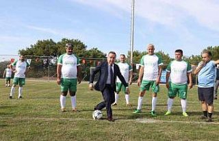 Muhtarlar futbol turnuvası başladı
