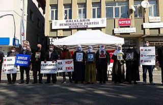 Muş’ta evlat nöbeti tutan ailelerin sayısı 20’ye...