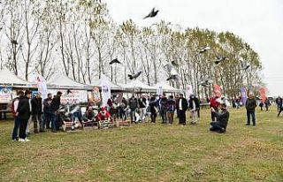 Mustafakemalpaşa’da Güvercin Uçuş Festivali