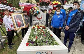 Naim Süleymanoğlu vefatının 4’üncü yılında...