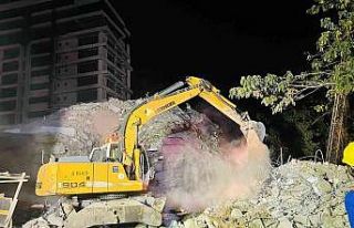 Nijerya’da çöken binada can kaybı 6’ya yükseldi,...