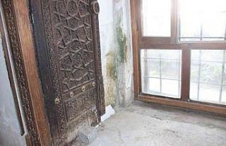 Ödemiş’in tarihi camisi ilgi bekliyor