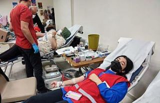 Öğrenciler kan bağışında bulundular