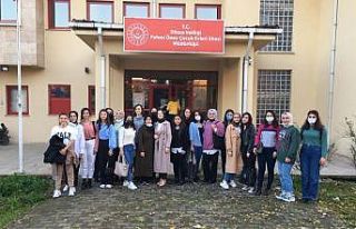 Öğrencilerden sevgi evlerine ziyaret