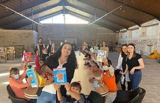 Öğrencilere kitap okuma alışkanlığı kazandırılıyor