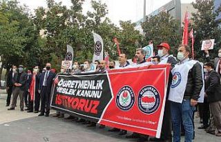 Öğretmenler 24 Kasım’da müjde bekliyor