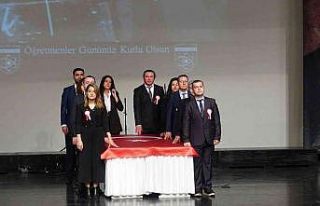 Öğretmenler Gününde genç öğretmenler yemin...