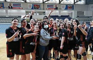 Okul Sporları Genç Kızlar Hentbol İl Birinciliği...