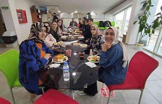 Önce çiçek sonra kahvaltı