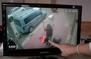 Önce valizi çaldı ardından içini doldurup müşteri...