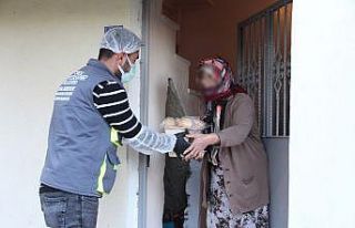 Ordu’da yaşlıların sofrasına sıcak yemek