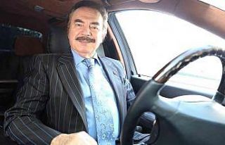 Orhan Gencebay’dan emniyet kemeri uyarısı