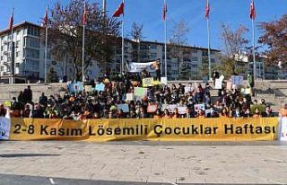 Ortaokul öğrencileri lösemiye dikkat çekti