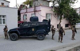 Osmaniye merkezli 3 ilde uyuşturucu tacirlerine şafak...