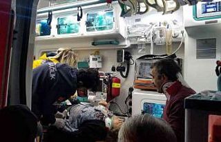 Otomobil köprüden dereye uçtu: 2 yaralı