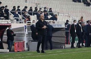 Özcan Bizati: “Hedefe gidilen maçlarda çıkışların...