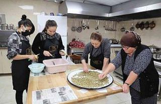 (ÖZEL) Sivrihisar’ın yöresel lezzetleri kadınların...