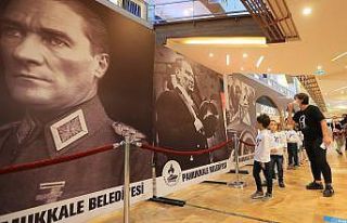 Pamukkale’de Atatürk anısına sergi