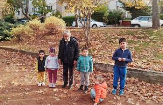 Pastırma yazı dede ve torunları parklara döktü