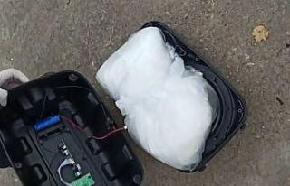 Polis hoparlöre gizlenmiş 2 kilogram uyuşturucu...