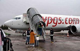 Polis, kadına şiddete karşı vatandaşı bilgilendirdi